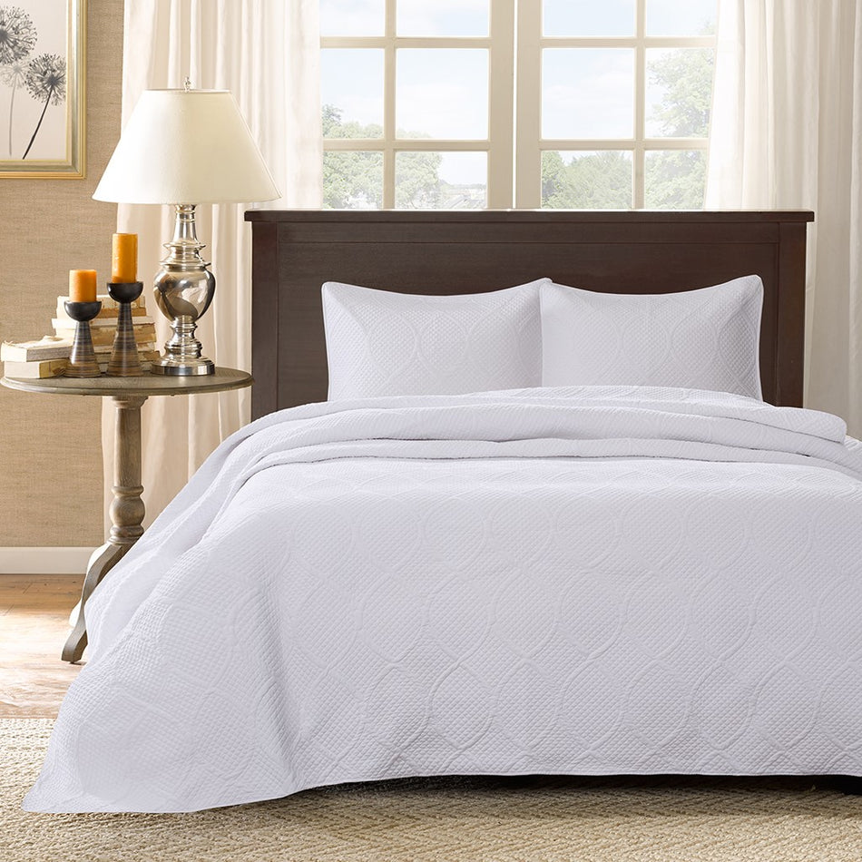 Corrine 3 Piece Reversible Mini Bedspread Set - White - Queen Size