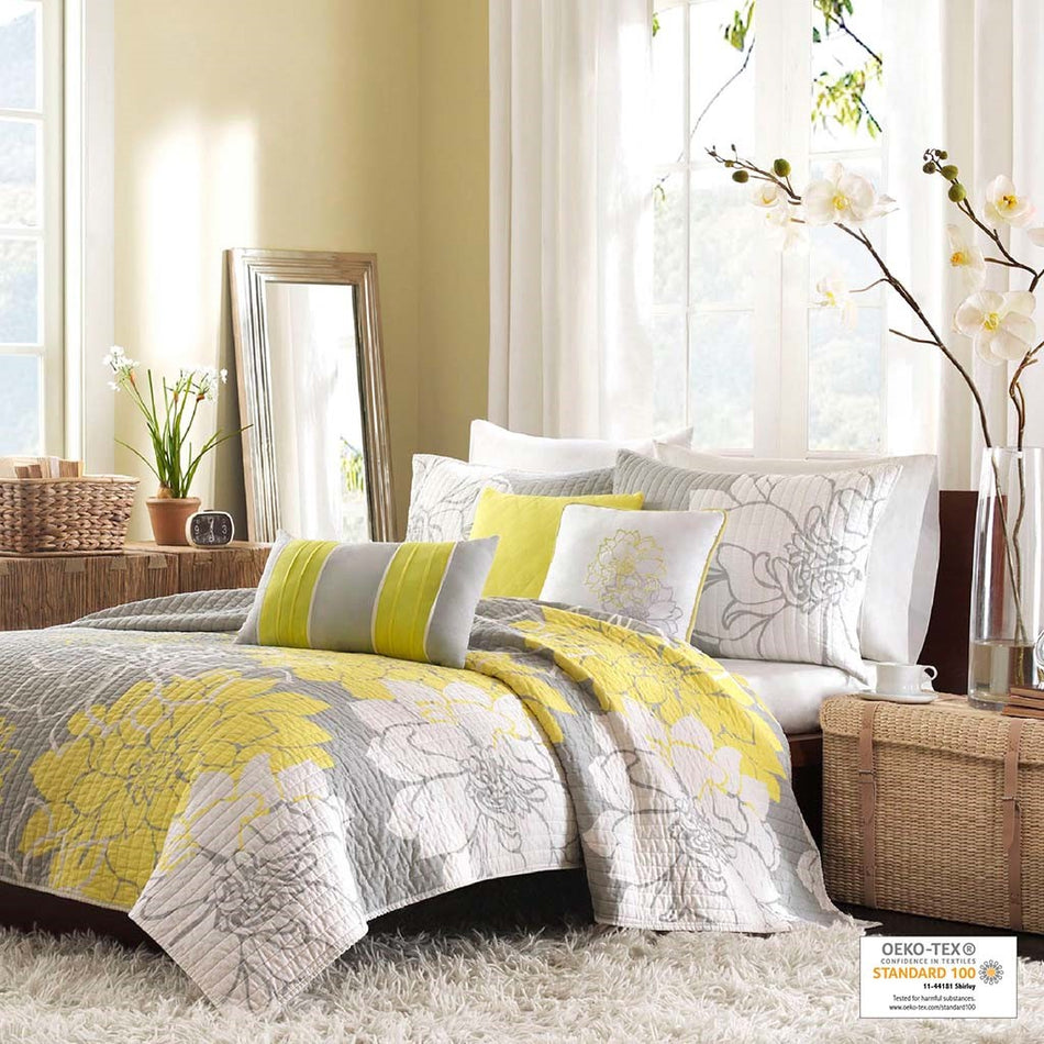 Madison Park Lola 6 Piece Printed Cotton Quilt Set with Throw Pillows - Yellow - King Size / Cal King Size