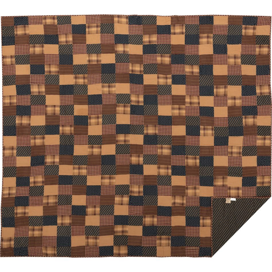 Mayflower Market Patriotic Patch King Quilt Set; 1-Quilt 110Wx97L w/2 Shams 21x37 By VHC Brands