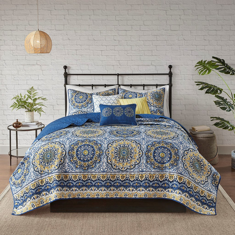 Tangiers 6 Piece Reversible Quilt Set with Throw Pillows - Blue - Full Size / Queen Size