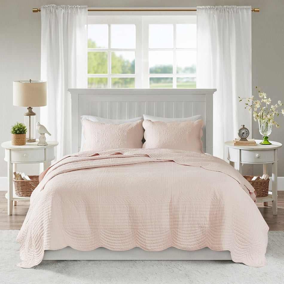 Tuscany 3 Piece Reversible Scalloped Edge Quilt Set - Blush - Full Size / Queen Size