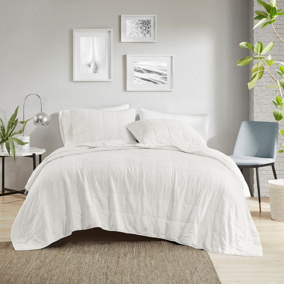 Croscill Casual Gema 3 Piece White Coverlet Set - Soft White  - Full Size / Queen Size Shop Online & Save - ExpressHomeDirect.com