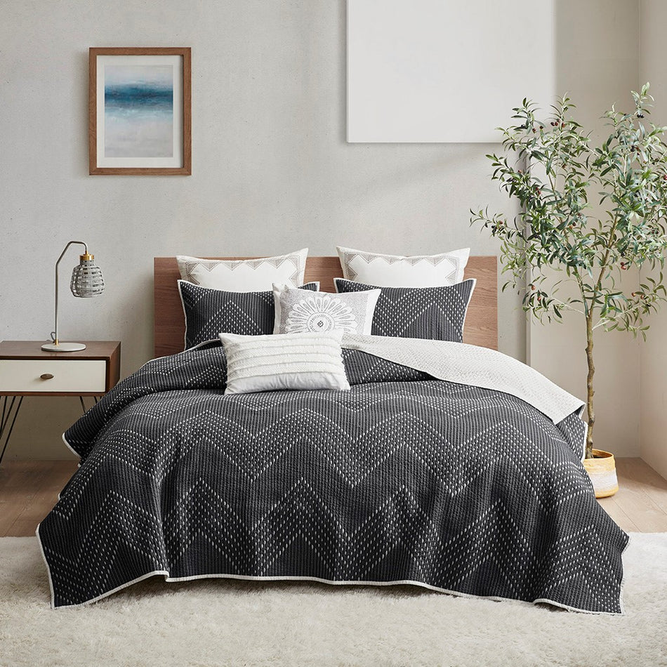 Pomona 3 Piece Embroidered Cotton Quilt Set - Black - Full Size / Queen Size