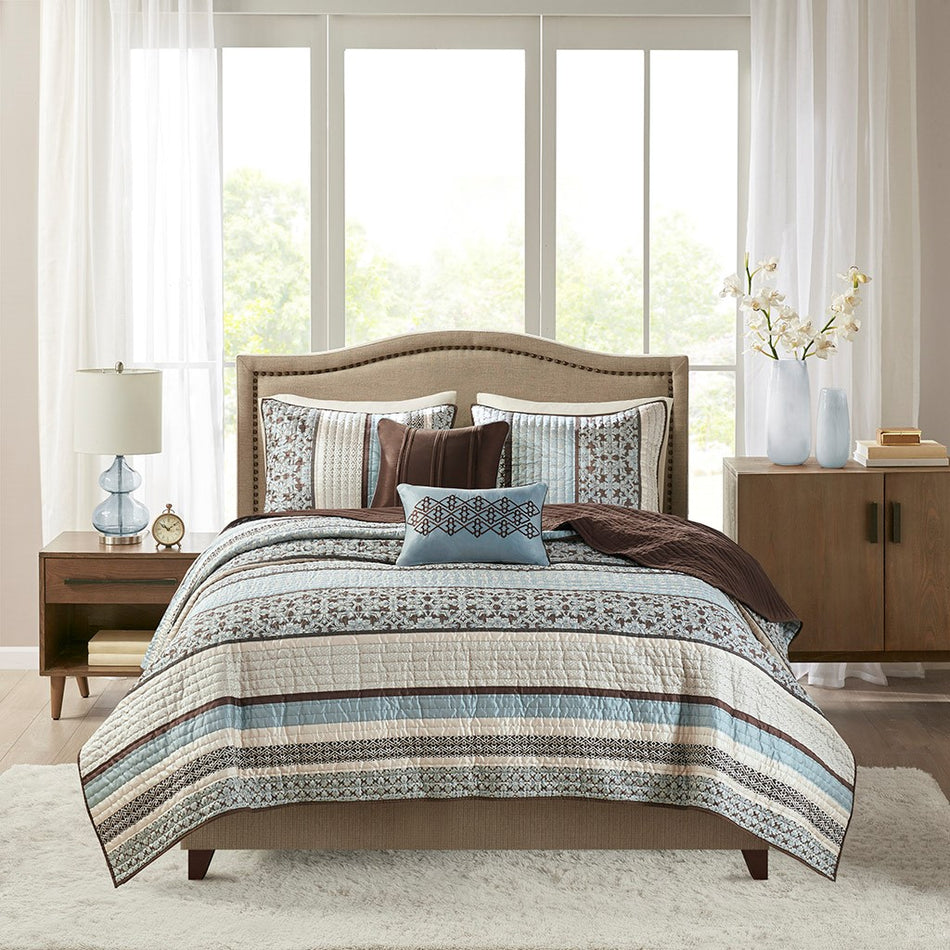 Princeton 5 Piece Jacquard Quilt Set with Throw Pillows - Blue - Full Size / Queen Size