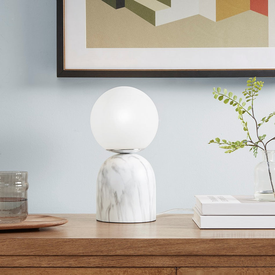 INK+IVY Nelia Frosted Glass Globe Resin Table Lamp - White 