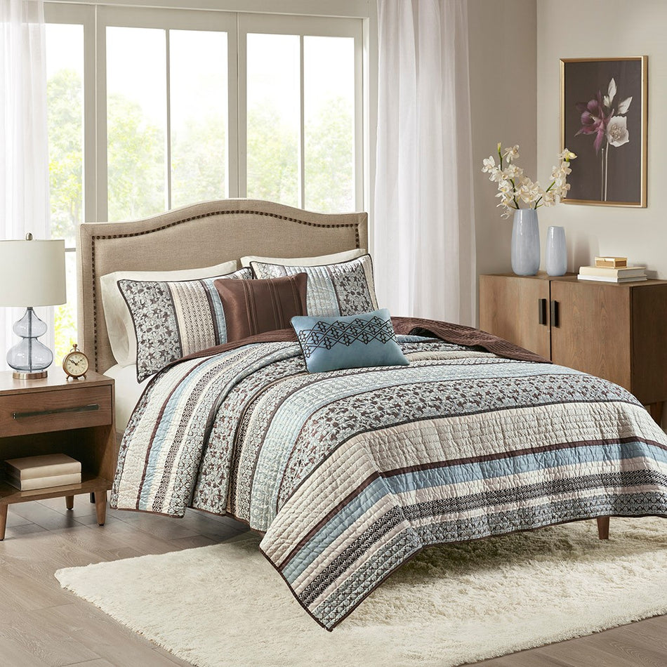 Madison Park Princeton 5 Piece Jacquard Quilt Set with Throw Pillows - Blue - King Size / Cal King Size