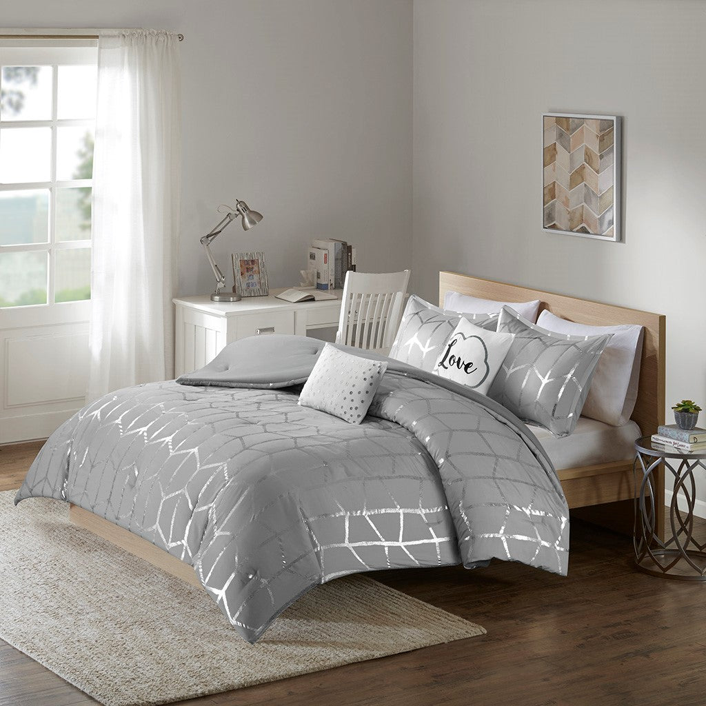 Intelligent Design Raina Metallic Printed Comforter Set - Grey / Silver - King Size / Cal King Size