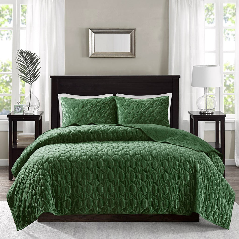 Harper 3 Piece Velvet Quilt Set - Green - King Size / Cal King Size