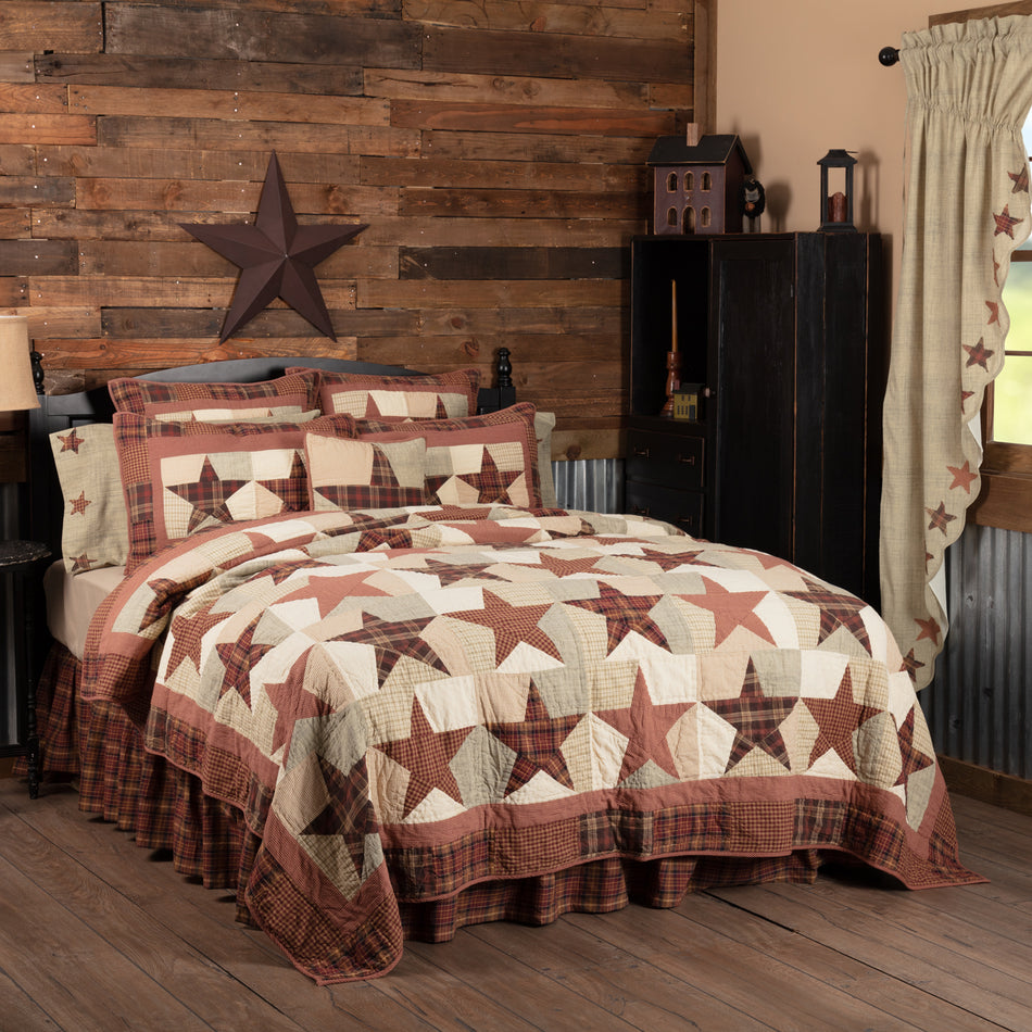 Mayflower Market Abilene Star California King Quilt 130Wx115L By VHC Brands