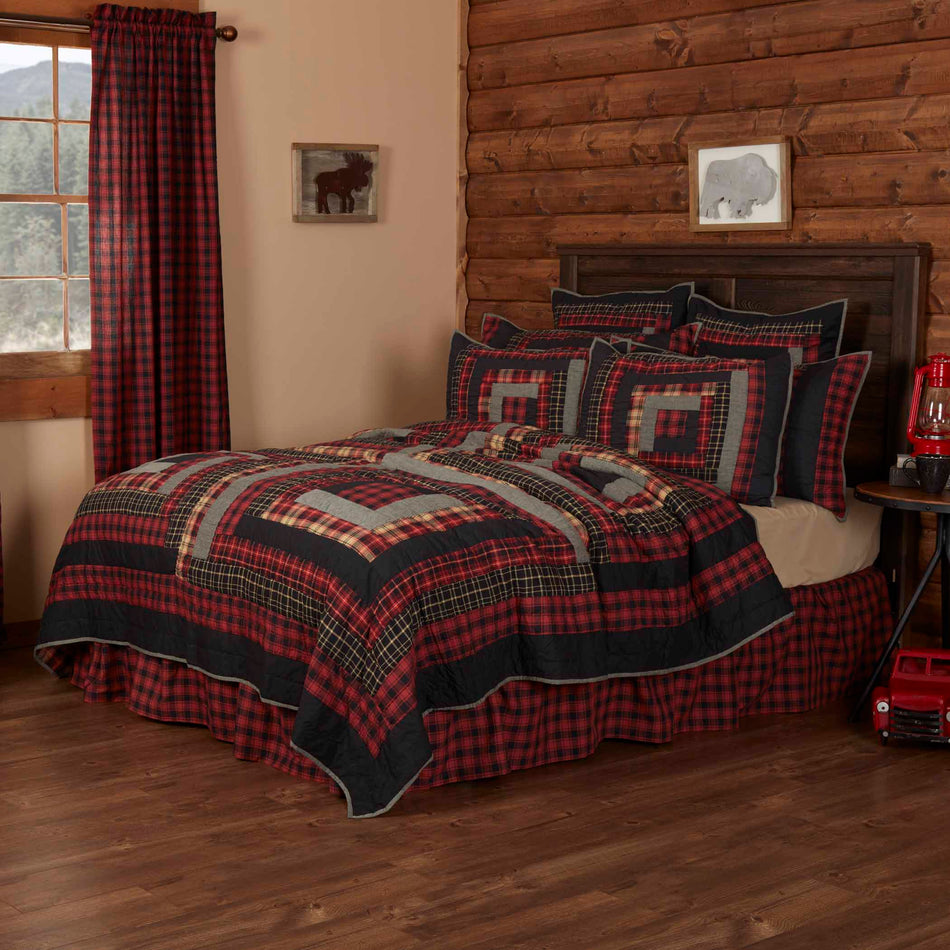 Oak & Asher Cumberland California King Quilt Set; 1-Quilt 130Wx115L w/2 Shams 21x37 By VHC Brands