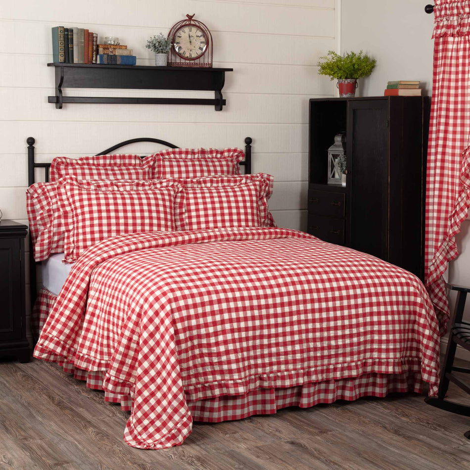 Annie Buffalo Red Check Ruffled California King Quilt Coverlet 130Wx115L