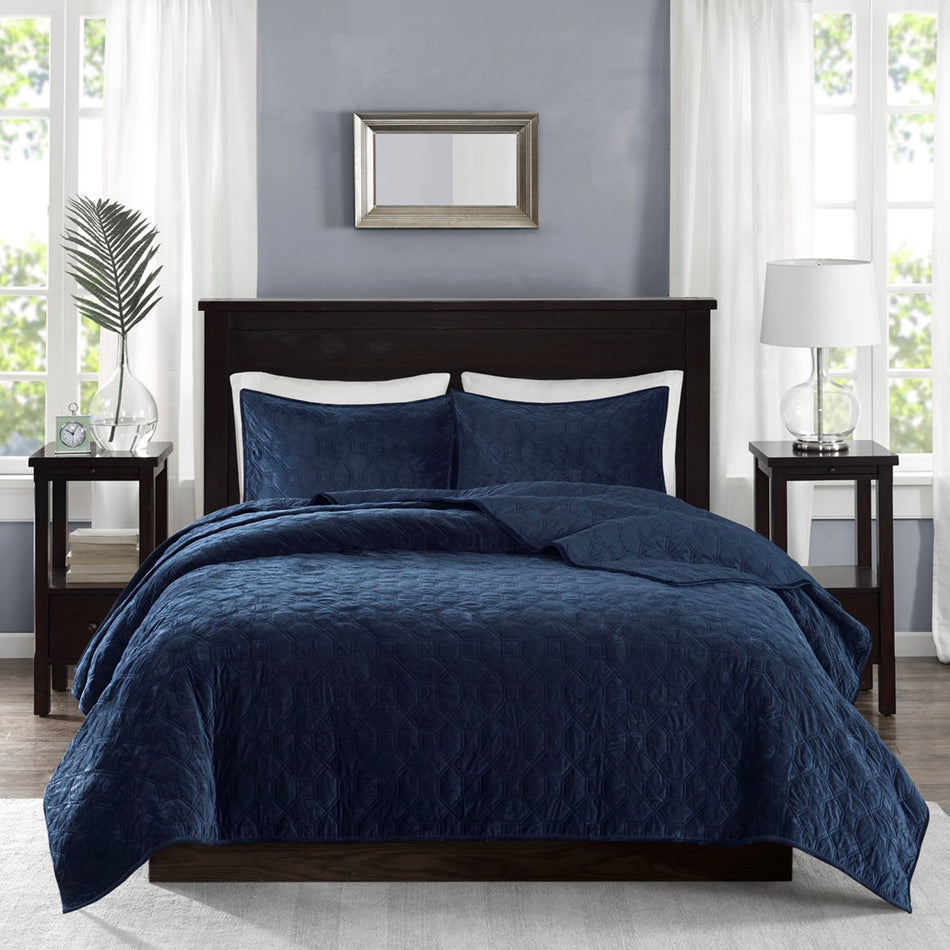 Harper 3 Piece Velvet Quilt Set - Navy - King Size / Cal King Size