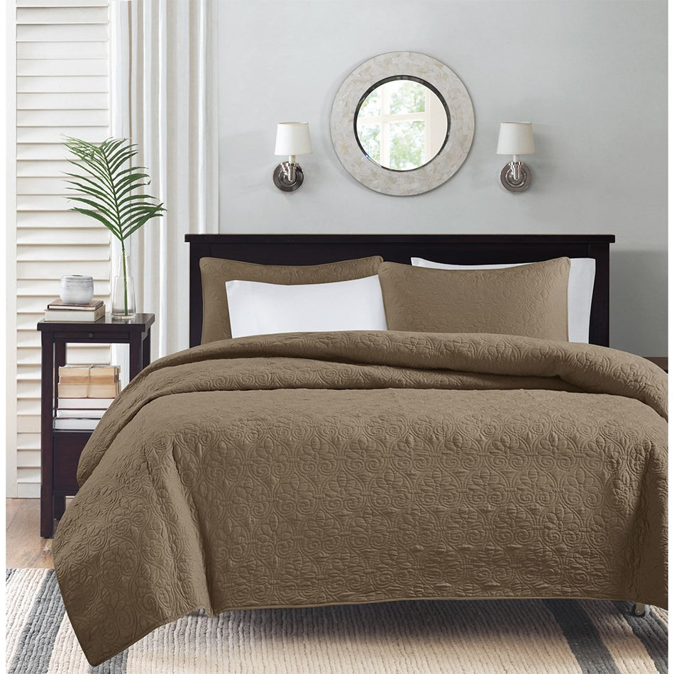 Quebec Reversible Quilt Set - Mocha - Full Size / Queen Size