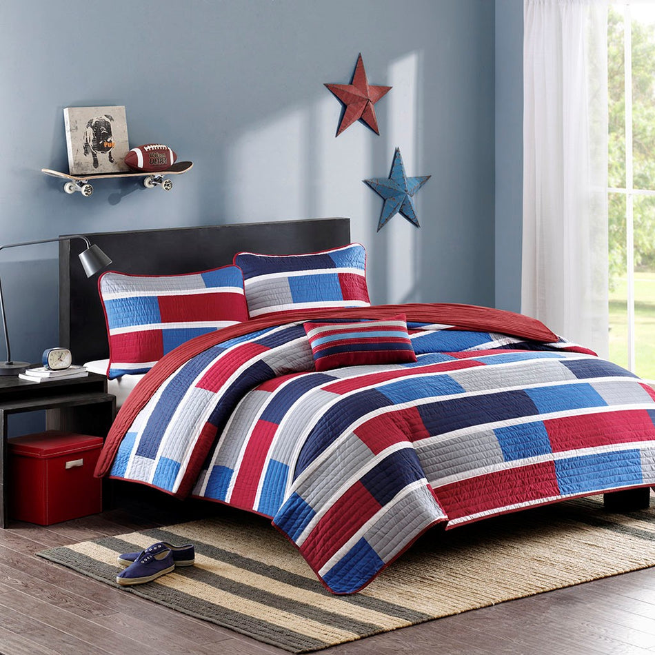 Mi Zone Bradley Reversible Quilt Set with Throw Pillow - Navy / Red - Twin Size / Twin XL Size