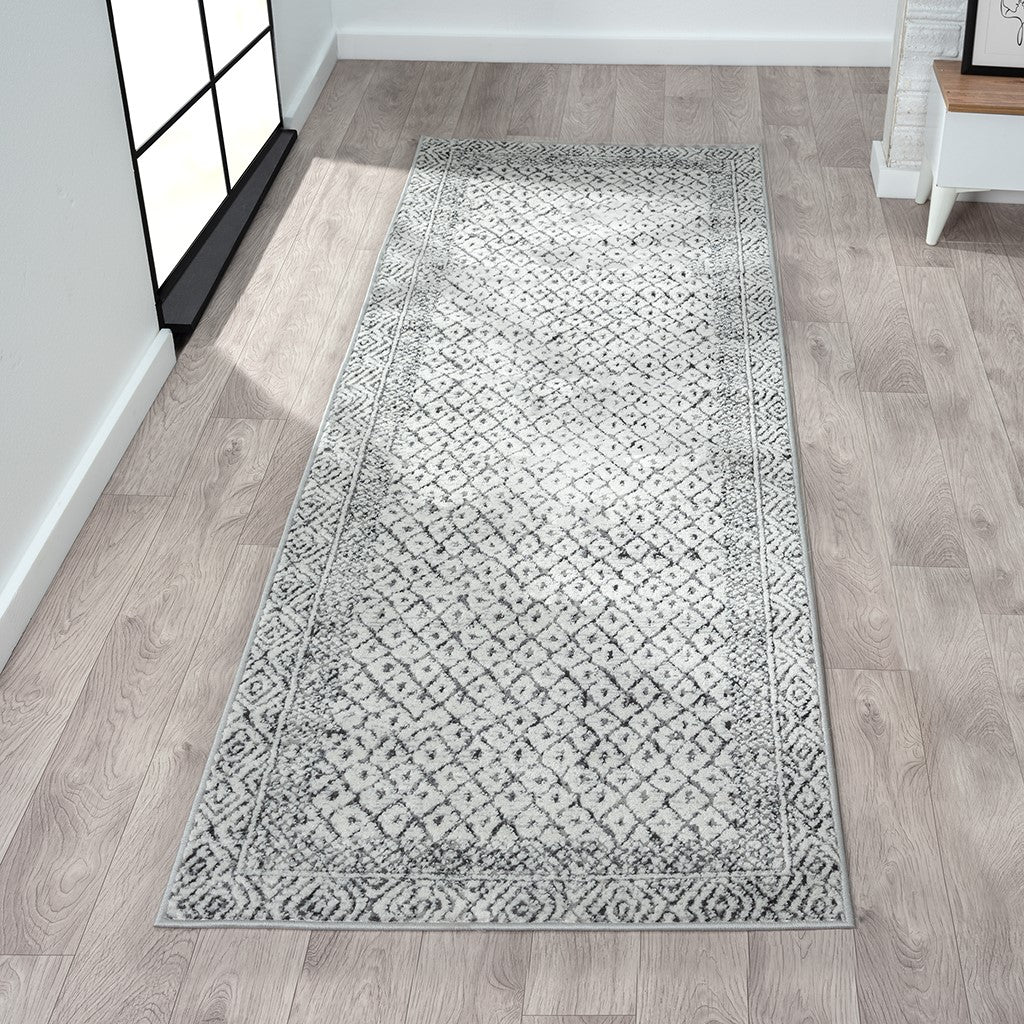 Madison Park Kenzie Moroccan Bordered Global Woven Area Rug - Grey / Cream - 8x10'