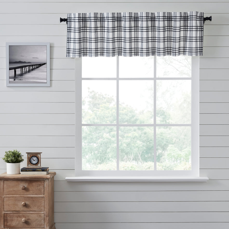 Sawyer Mill Black Plaid Valance 16x72