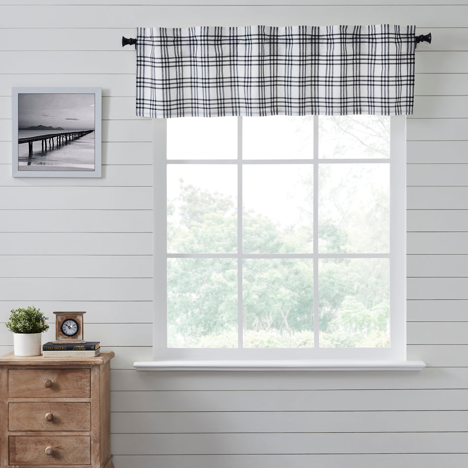 Sawyer Mill Black Plaid Valance 16x60