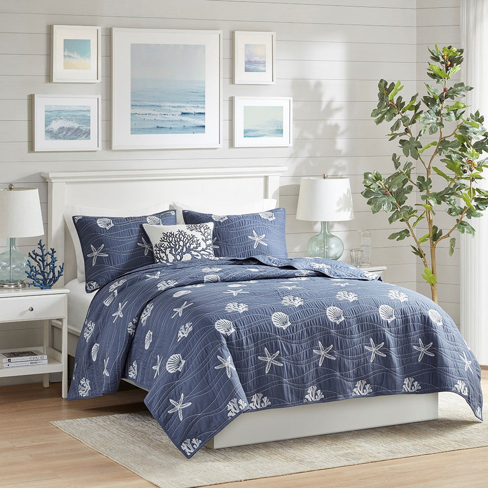 Harbor House Seaside 4 Piece Cotton Reversible Embroidered Quilt Set with Throw Pillow - Navy - King Size / Cal King Size