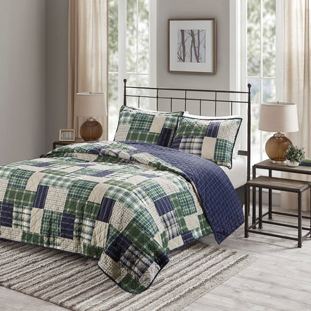 Madison Park Timber 3 Piece Reversible Printed Quilt Set - Green / Navy - Full Size / Queen Size