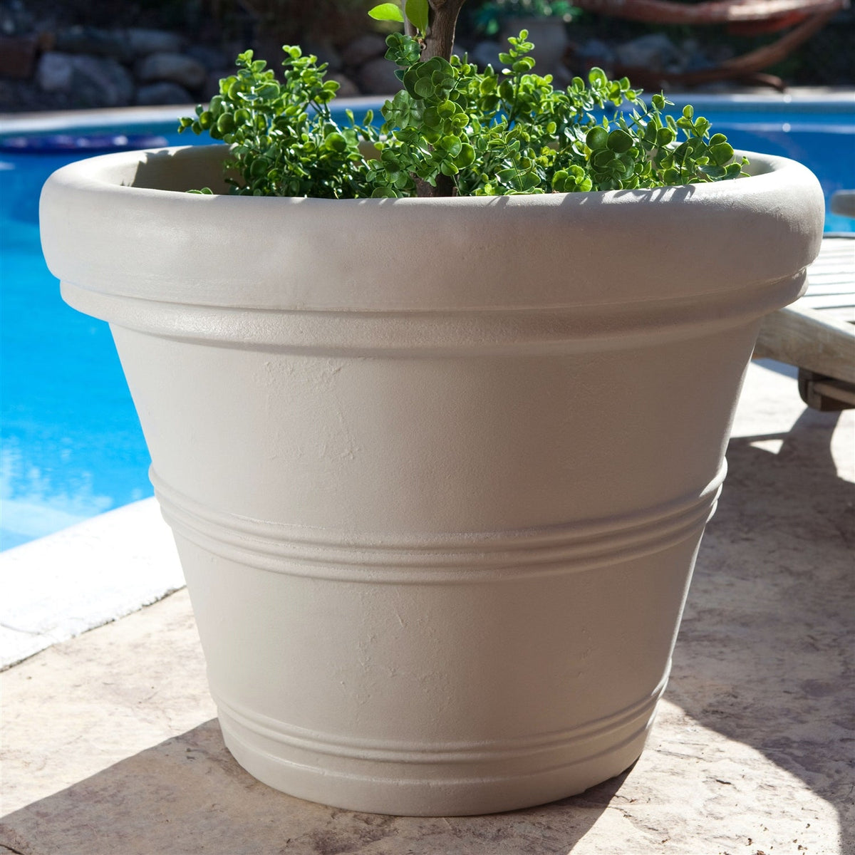 Round 26-inch Outdoor Patio Planter for Small Tree in Weathered Concrete Finish