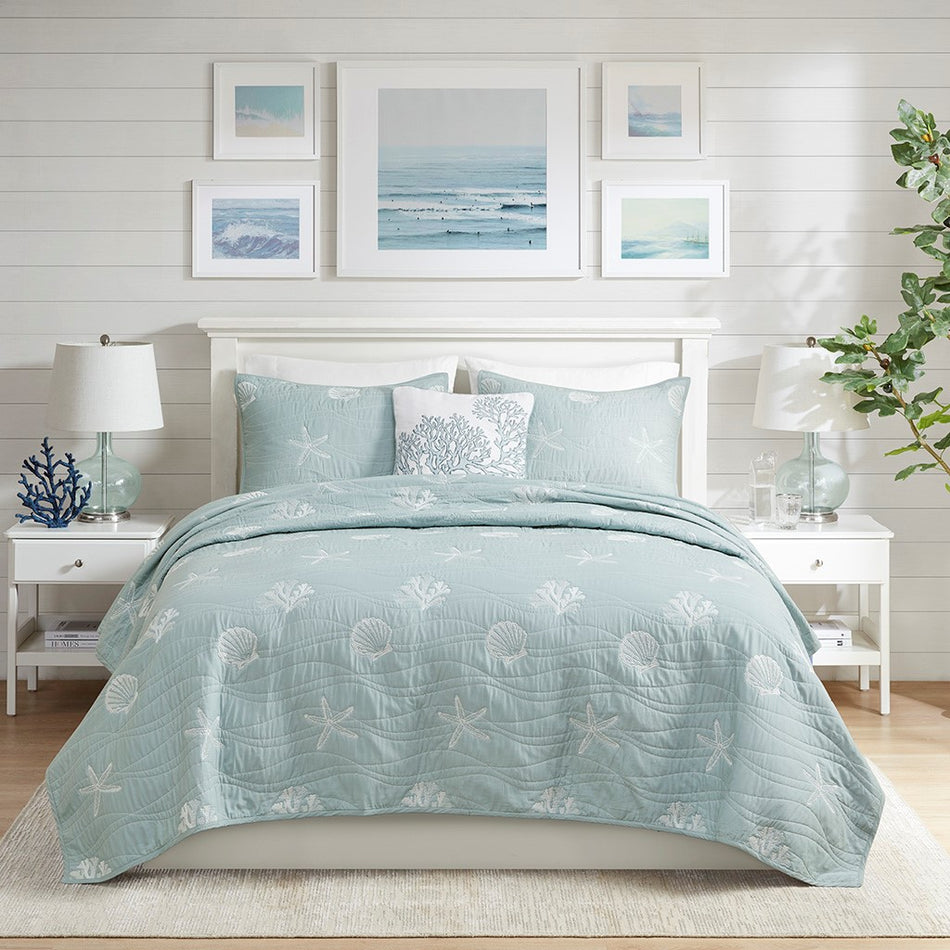 Seaside 4 Piece Cotton Reversible Embroidered Quilt Set with Throw Pillow - Aqua - Full Size / Queen Size