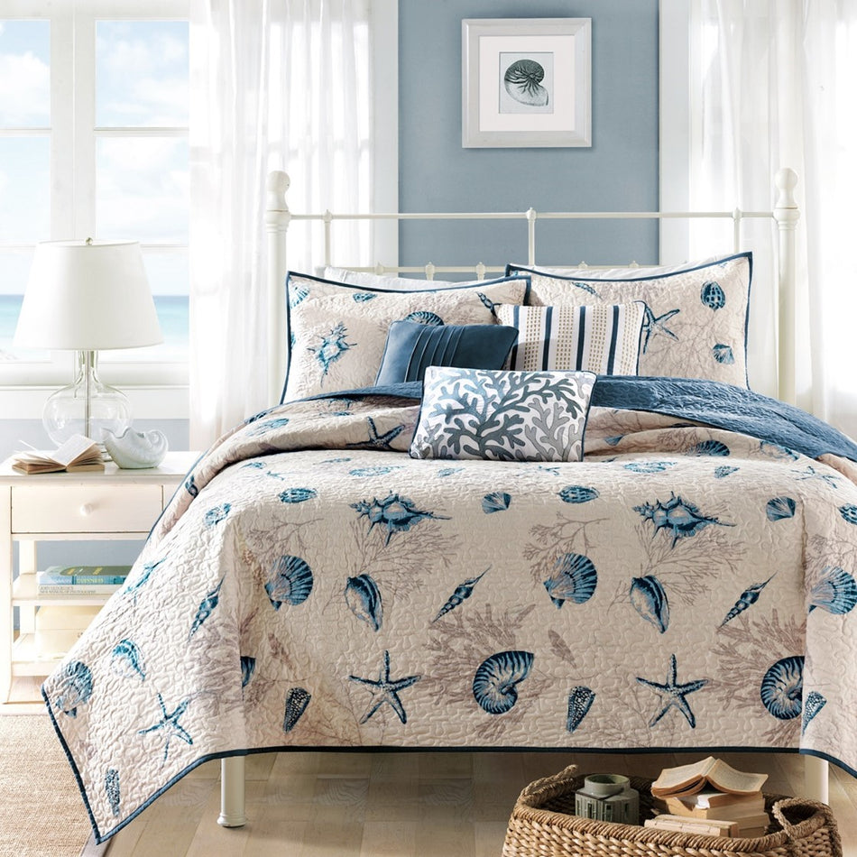 Bayside Quilt Set with Throw Pillows - Blue - Full Size / Queen Size