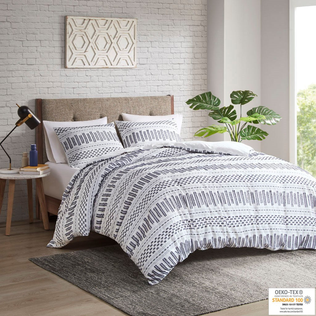 INK+IVY Rhea Cotton Jacquard Duvet Cover Mini Set - Off-White / Navy - Full Size / Queen Size