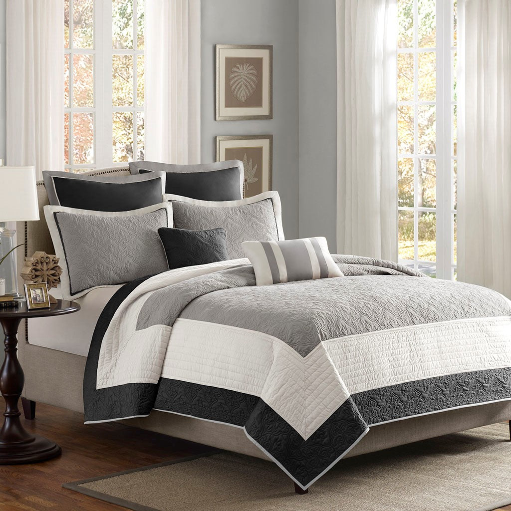 Madison Park Attingham 7 Piece Quilt Set with Euro Shams and Throw Pillows - Black - King Size / Cal King Size