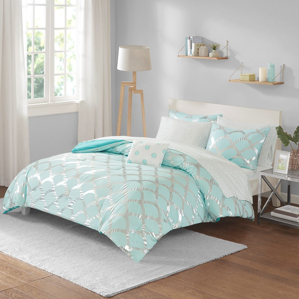 Intelligent Design Lorna Metallic Comforter Set with Bed Sheets - Aqua - Twin Size