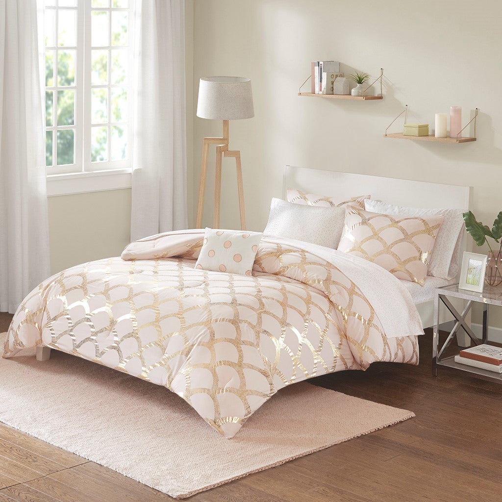 Intelligent Design Lorna Metallic Comforter Set with Bed Sheets - Blush - Twin XL Size