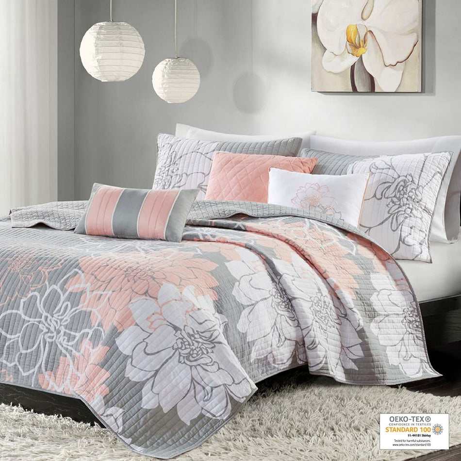Madison Park Lola 6 Piece Printed Cotton Quilt Set with Throw Pillows - Grey / Blush - Full Size / Queen Size
