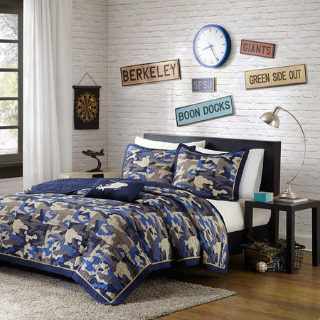 Mi Zone Josh Reversible Camouflage Quilt Set with Throw Pillow - Blue - Full Size / Queen Size