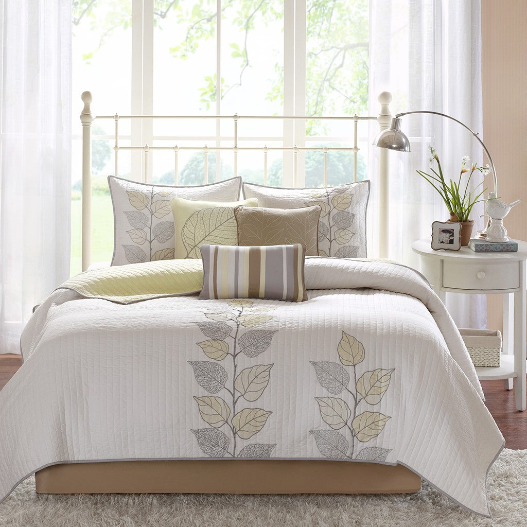 Madison Park Caelie 6 Piece Embroidered Quilt Set with Throw Pillows - Yellow - King Size / Cal King Size
