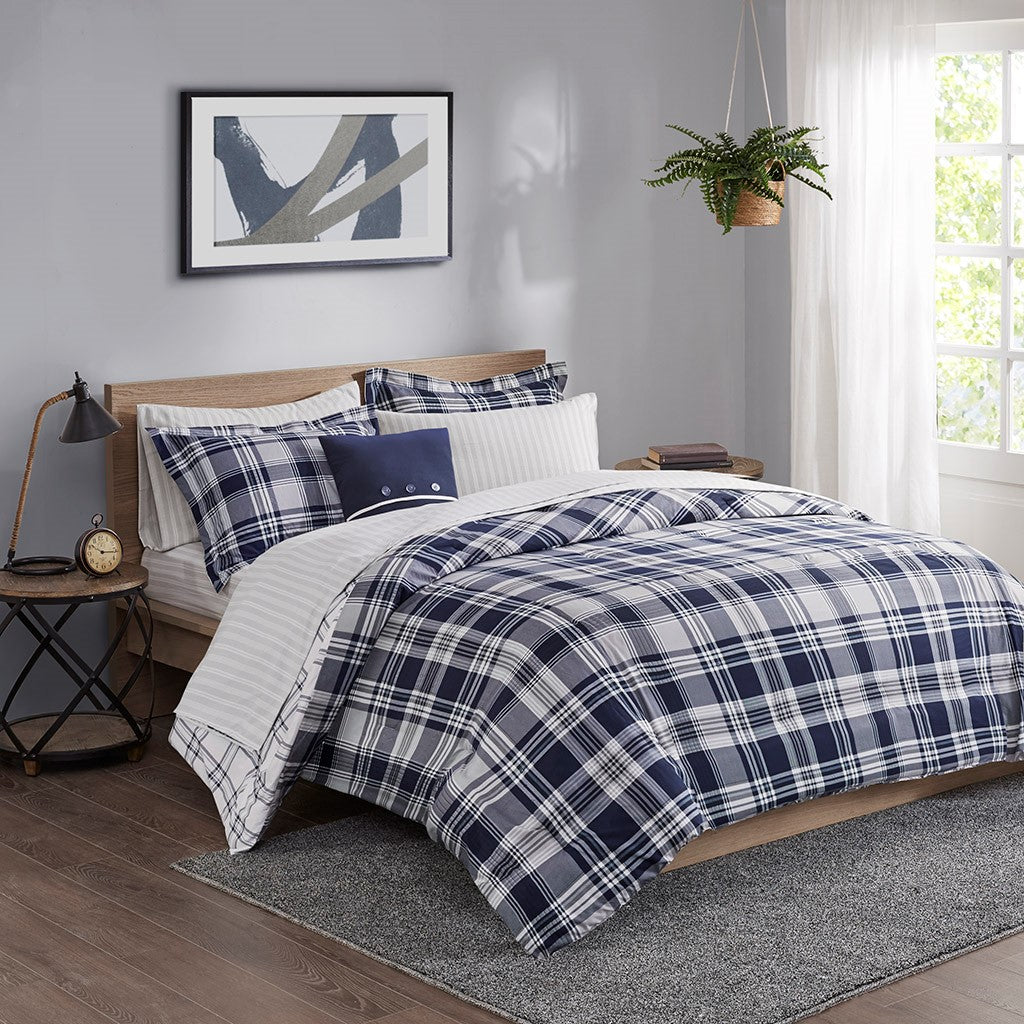 Madison Park Essentials Patrick 8 Piece Comforter Set with Bed Sheets - Navy - Cal King Size