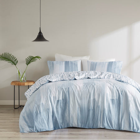 N Natori Brush Stroke 3 Piece Oversized Reversible Seersucker Duvet Cover Mini Set - Blue - Full Size / Queen Size