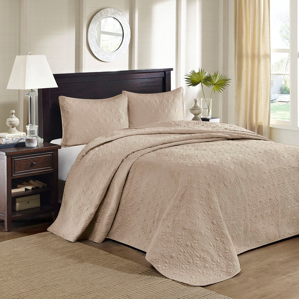 Madison Park Quebec Reversible Bedspread Set - Khaki - Queen Size