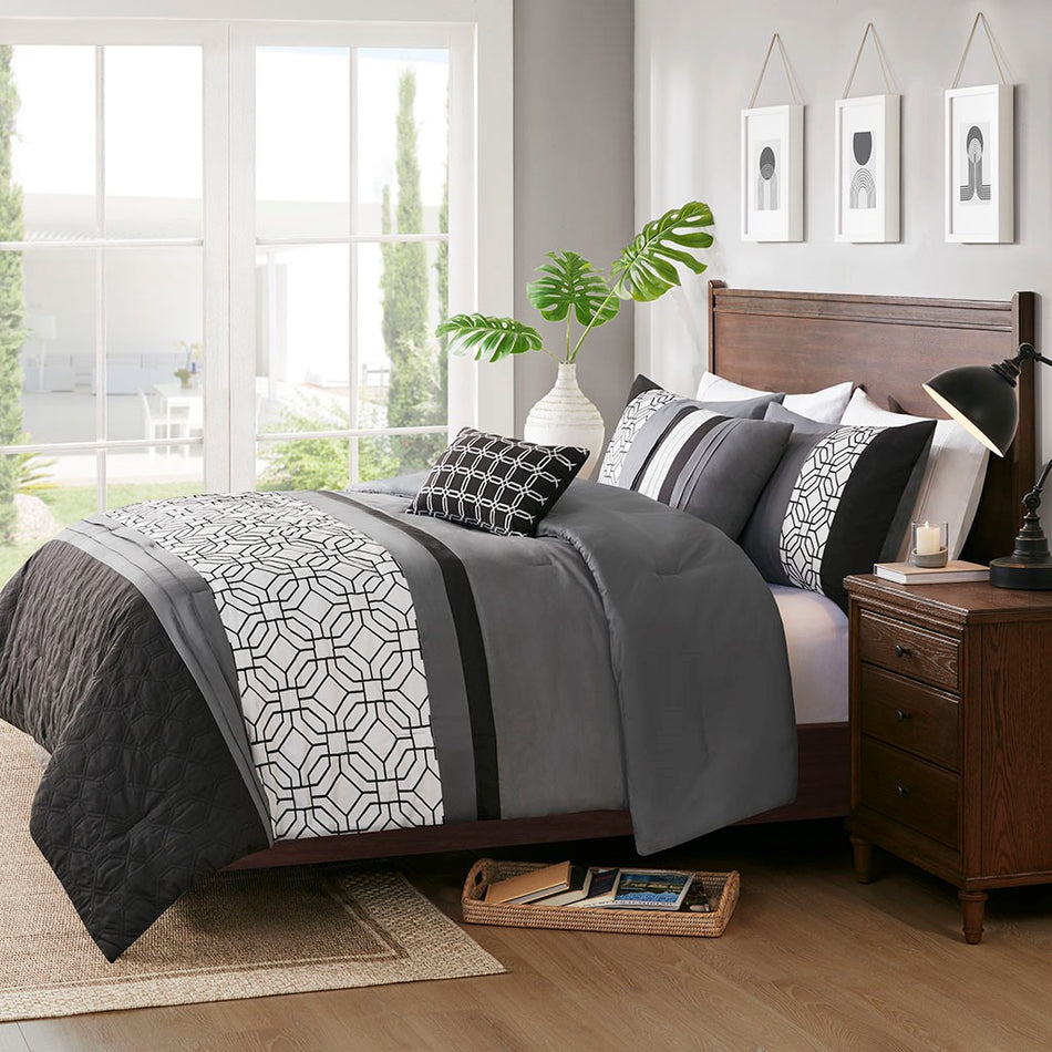 Donnell Embroidered 5 Piece Comforter Set - Black - King Size / Cal King Size